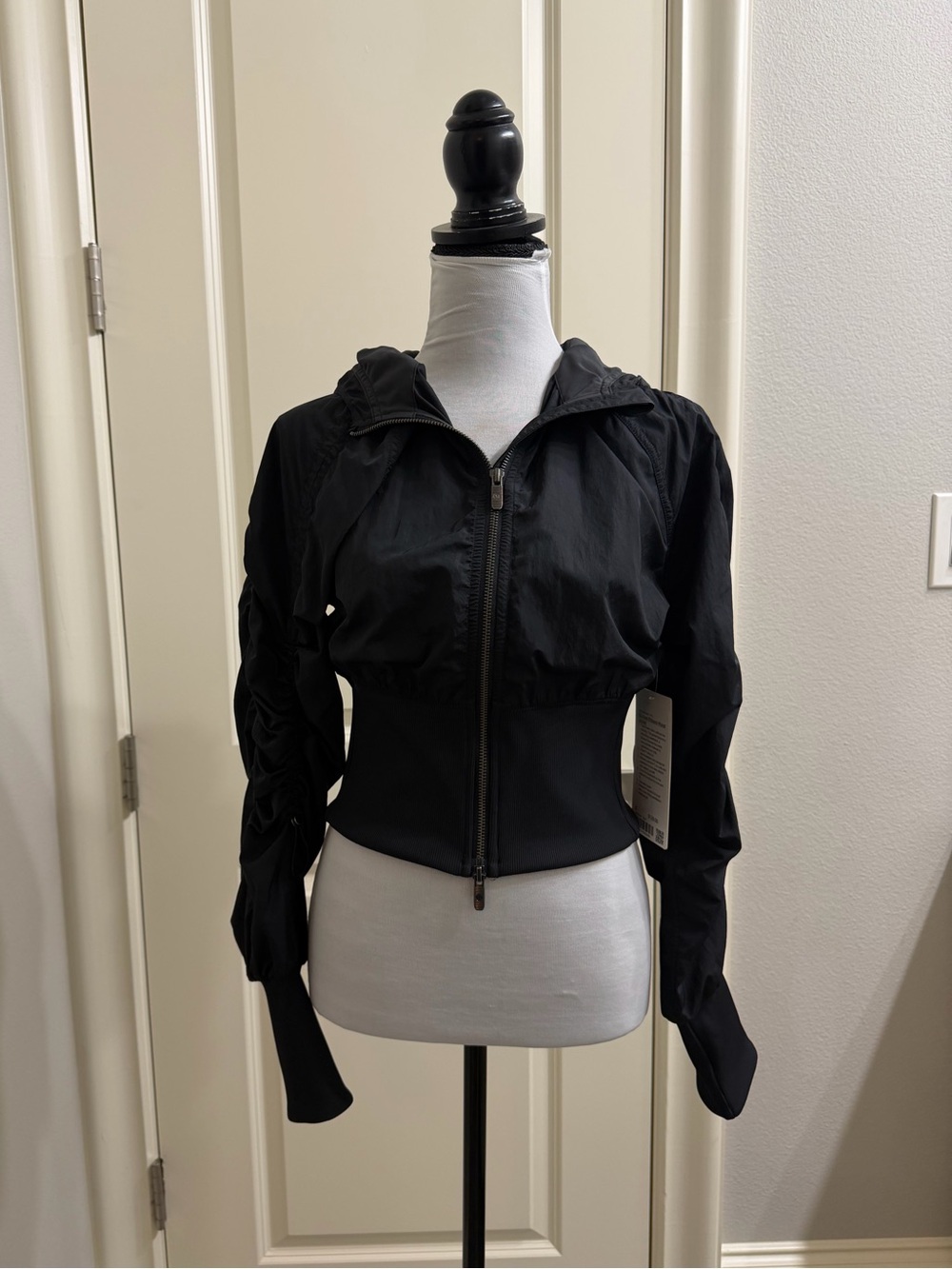 NWT Lululemon Ruched Ribbed Waist Jacket